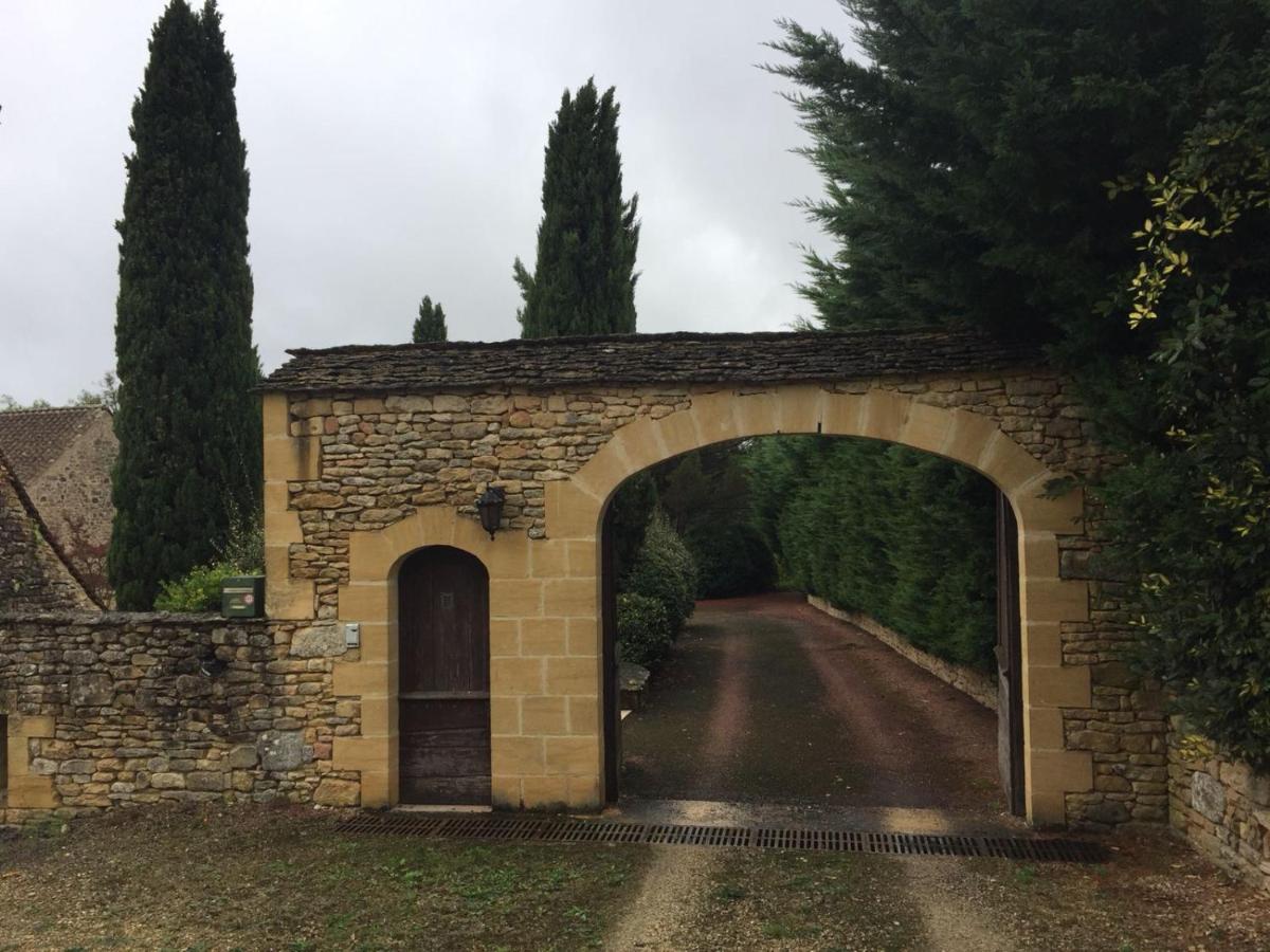 Gite Le Domaine Aubazen La Chapelle-Aubareil Luaran gambar